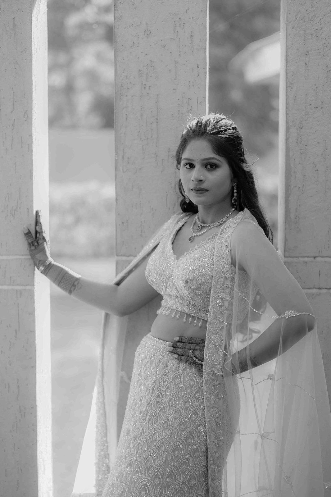Bride portrait black and white